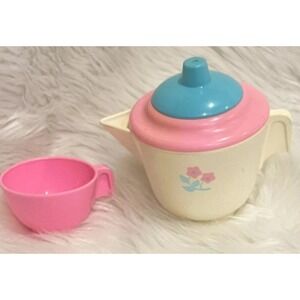 1982 VTG Fisher Price Teapot Off White Pink Flower Plastic Pitcher With Cup Read